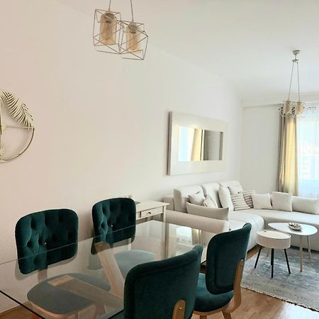 Agua Mare Apartment Budva Buitenkant foto